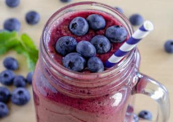 Buttermilch Blueberry Smoothie